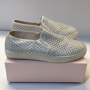 Material Girl White Sequence Meirdyth Sneaker Shoe 9M NWOT